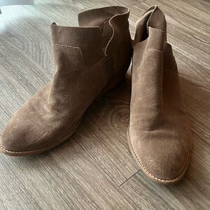 Dolce Vita suede ankle boots
